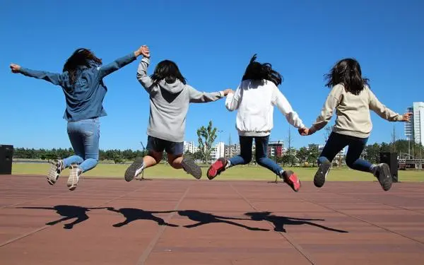 girls jumping